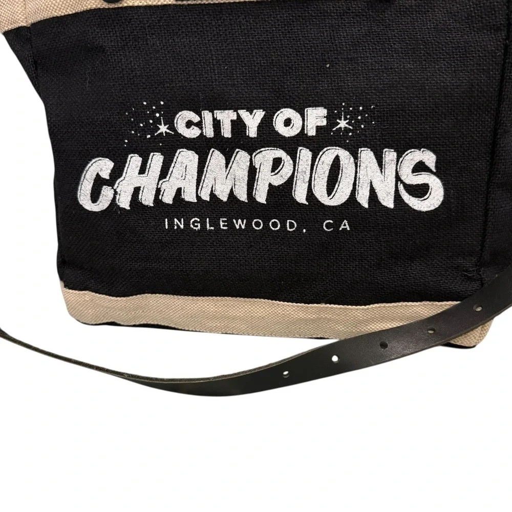 Apolis Black Crossbody Tote SoFi Stadium LA City of Champions Lunch Bag 11